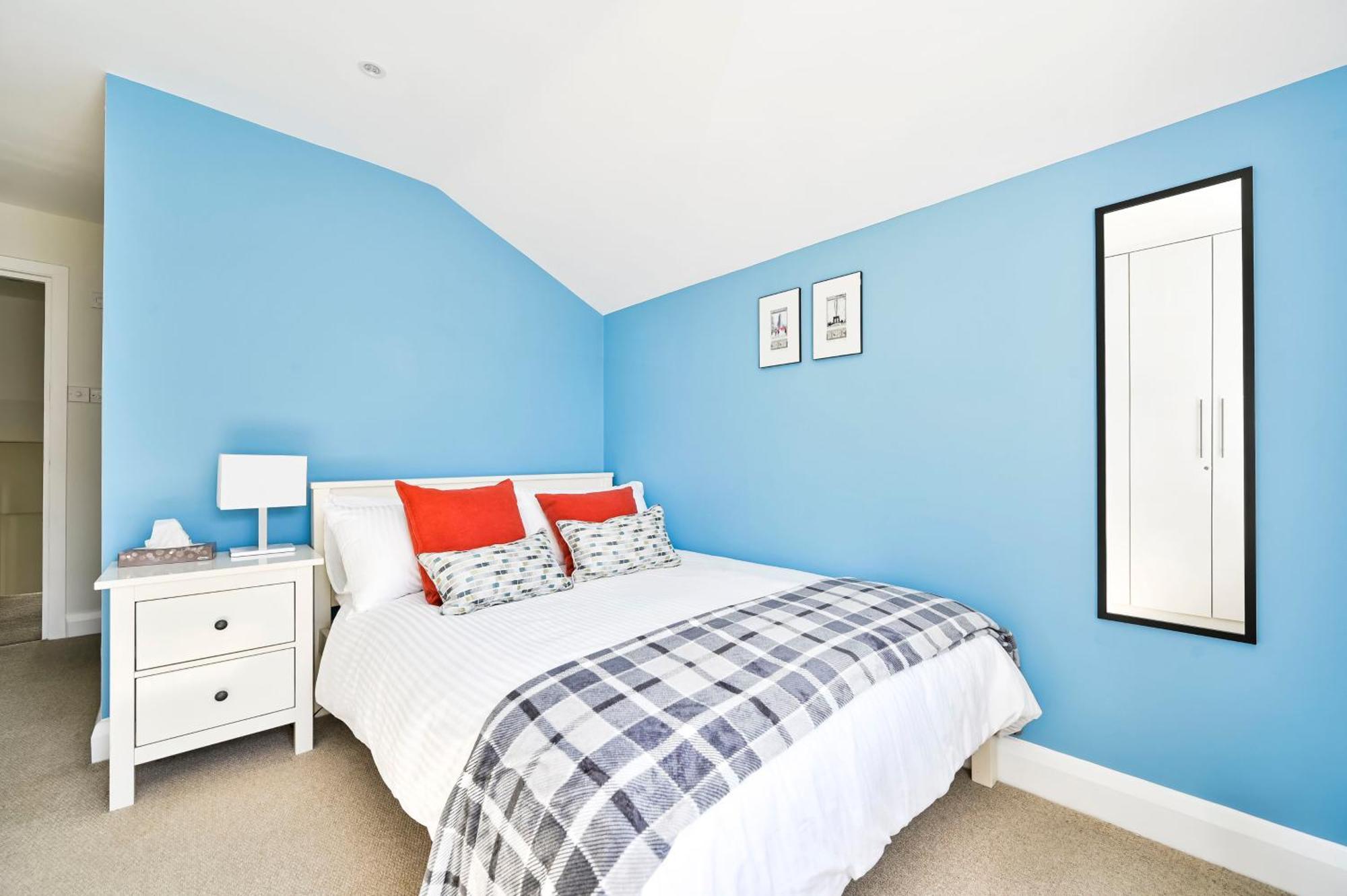Appartamento New Chic 3-Bed Flat In Clapham Londra Esterno foto