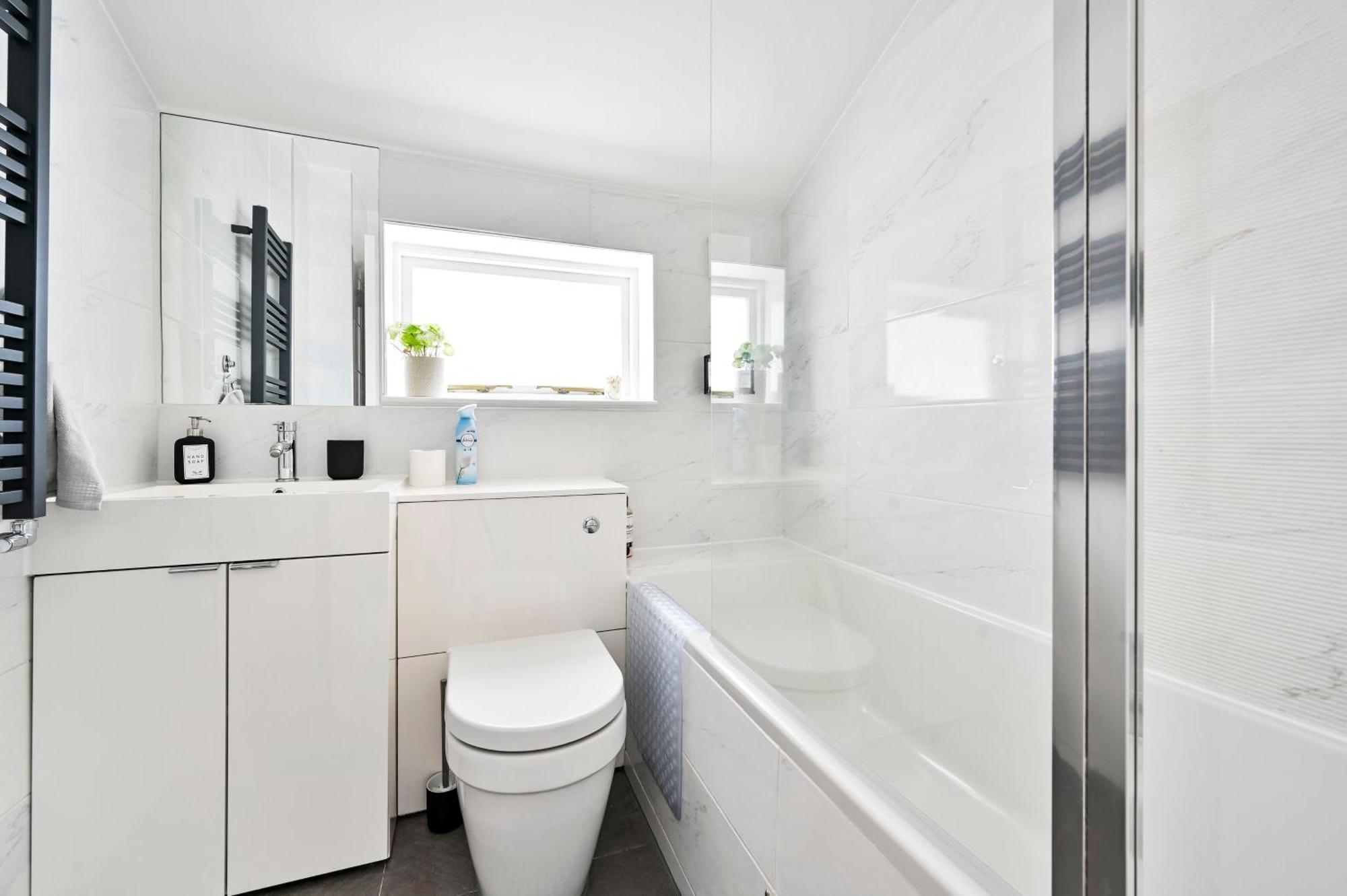 Appartamento New Chic 3-Bed Flat In Clapham Londra Esterno foto